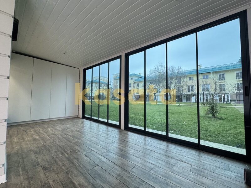 Pipera 3 camere de vanzare  Cosmopolis Faza 1  curte proprie terasa