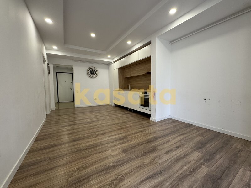 Pipera 3 camere de vanzare  Cosmopolis Faza 1  curte proprie terasa