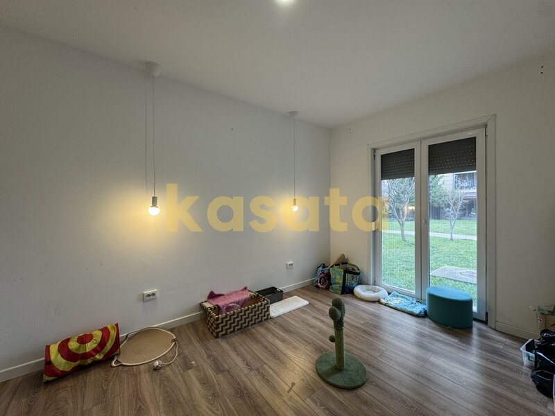 Pipera 3 camere de vanzare  Cosmopolis Faza 1  curte proprie terasa